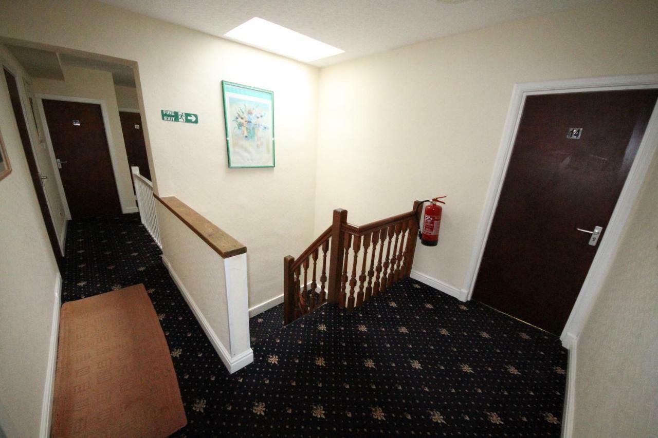 Avalon Guest House Leeds  Kültér fotó